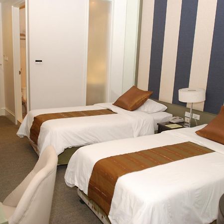 Aphrodite Inn Bangkok Dış mekan fotoğraf