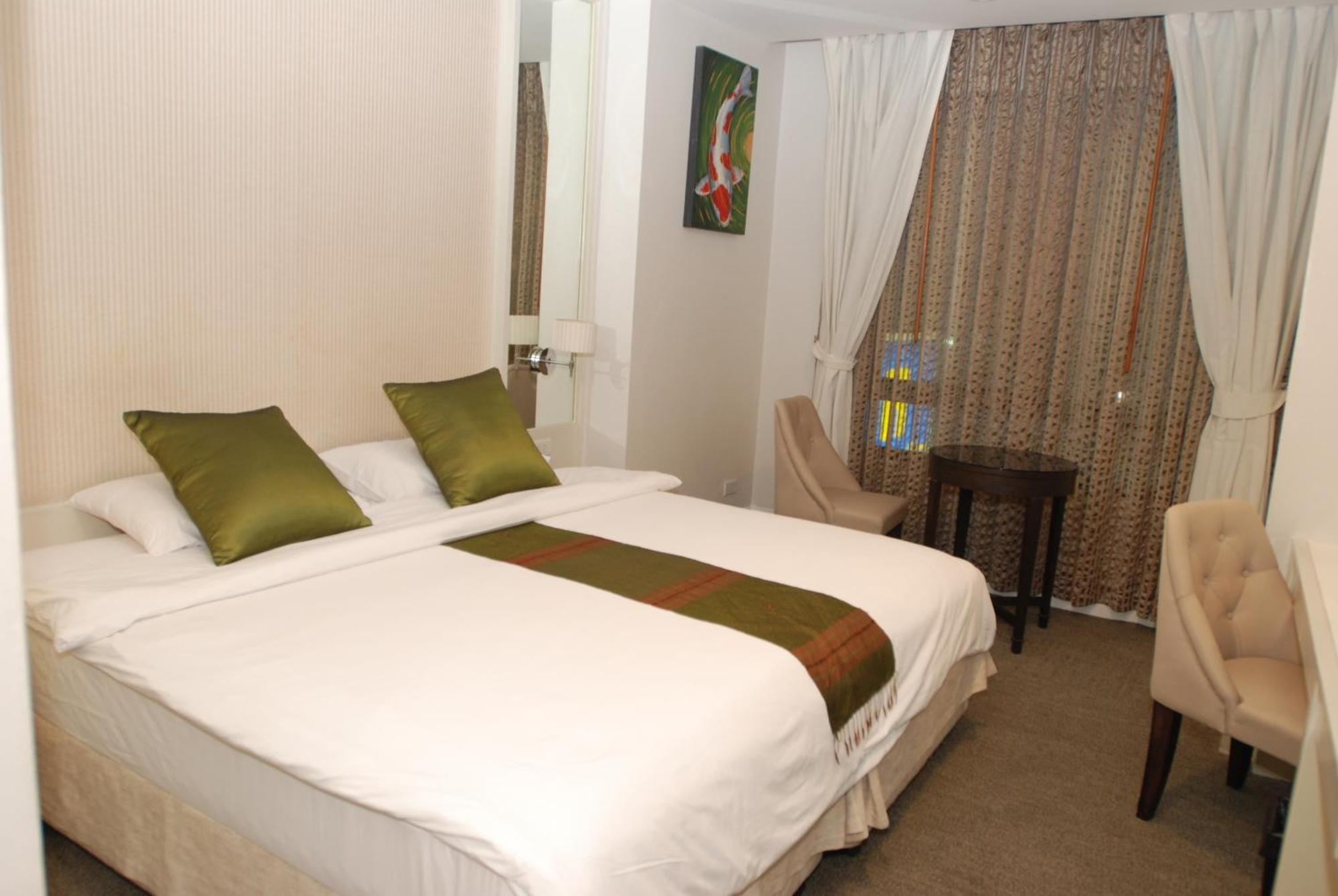 Aphrodite Inn Bangkok Dış mekan fotoğraf