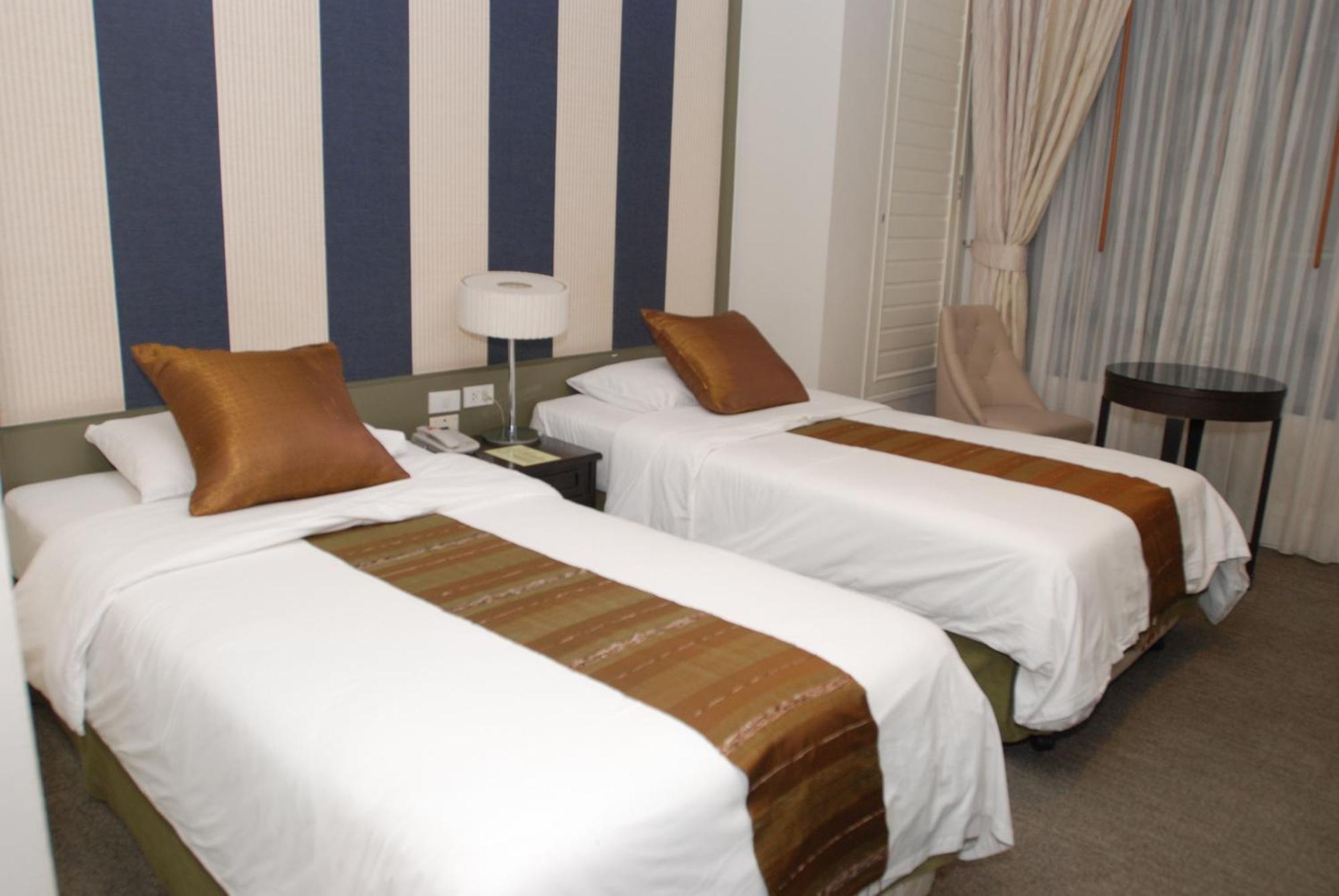 Aphrodite Inn Bangkok Dış mekan fotoğraf