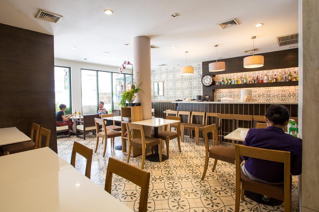 Aphrodite Inn Bangkok Dış mekan fotoğraf