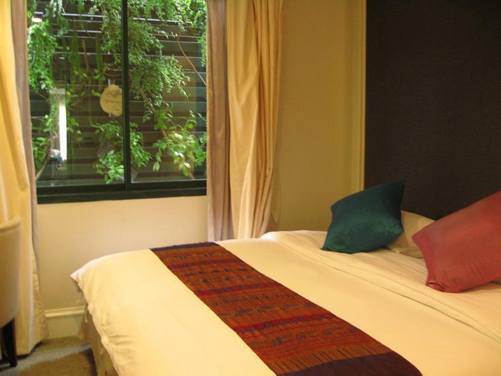 Aphrodite Inn Bangkok Oda fotoğraf