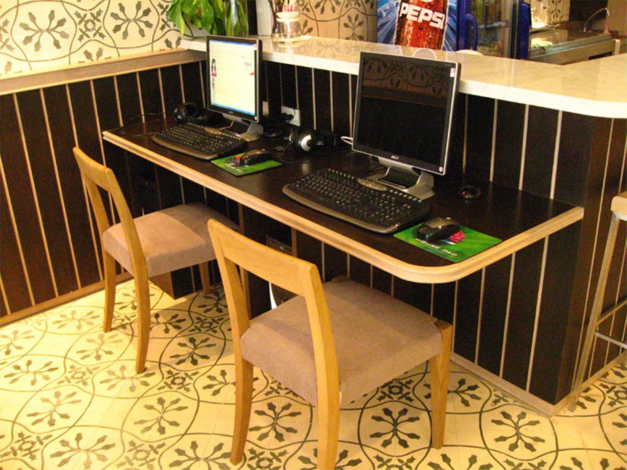 Aphrodite Inn Bangkok Dış mekan fotoğraf