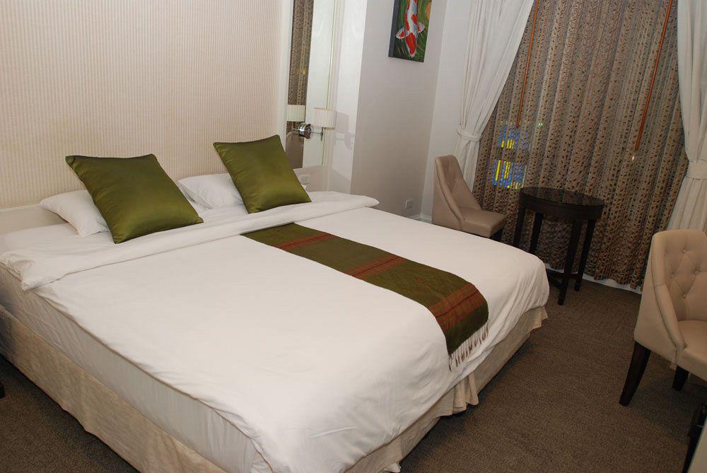 Aphrodite Inn Bangkok Dış mekan fotoğraf